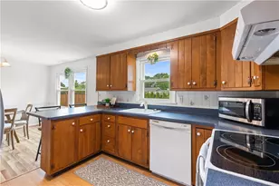 14 Primrose Dr, East Providence, RI 02915 - Photo 17
