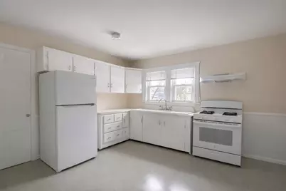 866 Weeden Street #Rear, Pawtucket, RI 02860 - Photo 5