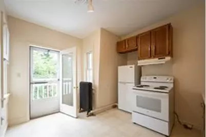 10 Hendricks Street #2, South Kingstown, RI 02879 - Photo 3