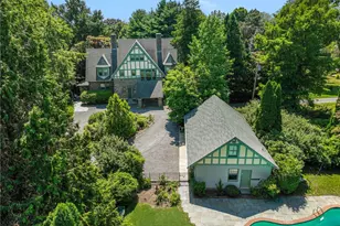 360 Rumstick Rd, Barrington, RI 02806 - Photo 1