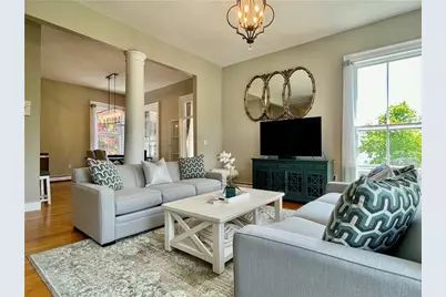 541 Bellevue Avenue #4, Newport, RI 02840 - Photo 5