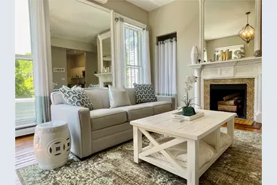 541 Bellevue Avenue #4, Newport, RI 02840 - Photo 3