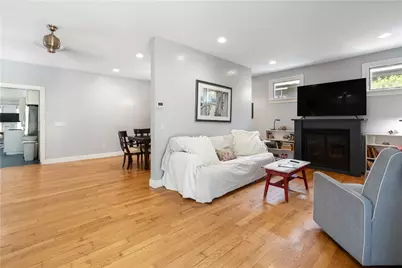 30 Loring Road, Bristol, RI 02809 - Photo 9