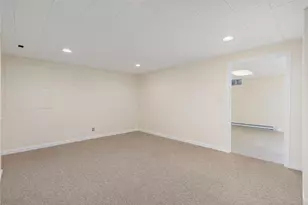 220 Island Dr, Middletown, RI 02842 - Photo 33
