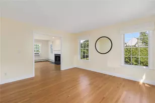 220 Island Dr, Middletown, RI 02842 - Photo 13