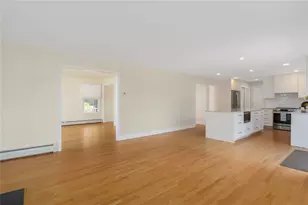 220 Island Dr, Middletown, RI 02842 - Photo 11