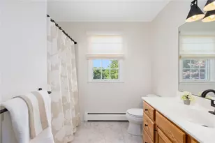 220 Island Dr, Middletown, RI 02842 - Photo 31