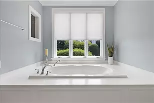 1 Harbor View Dr, Newport, RI 02840 - Photo 37