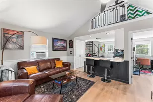 11 St Claire Ave, Warwick, RI 02889 - Photo 3