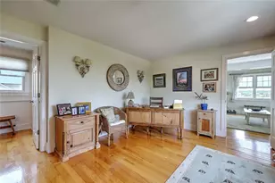 33 Withington Rd, Narragansett, RI 02882 - Photo 15