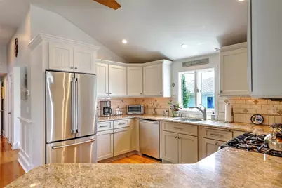 33 Withington Road, Narragansett, RI 02882 - Photo 13