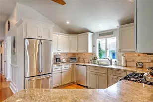 33 Withington Rd, Narragansett, RI 02882 - Photo 13