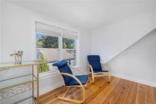 77 Pope St, Newport, RI 02840 - Photo 9