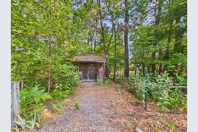 657 Shannock Road, South Kingstown, RI 02879 - Photo 21