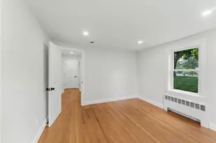 28 Plain St, East Providence, RI 02916 - Photo 23
