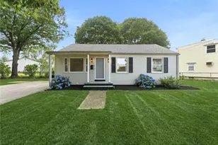 28 Plain St, East Providence, RI 02916 - Photo 1