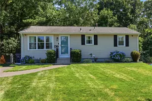 36 Mary Beth Dr, Warwick, RI 02886 - Photo 1