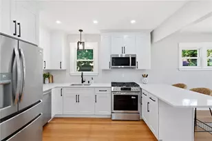 15 Kent Pl, Cranston, RI 02905 - Photo 11