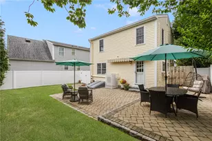 28 Wilbur Ave, Newport, RI 02840 - Photo 25