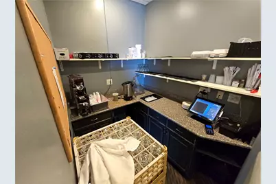 172 Wayland Avenue, Providence, RI 02906 - Photo 27