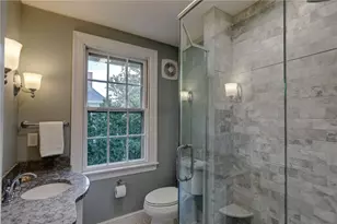 16 Elton St, Providence, RI 02906 - Photo 15