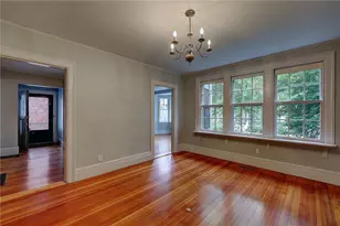 16 Elton St, Providence, RI 02906 - Photo 5