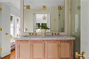 124 Harrison Ave, Newport, RI 02840 - Photo 21