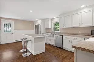 567 Providence Pike, North Smithfield, RI 02896 - Photo 15
