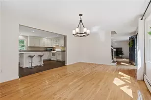 567 Providence Pike, North Smithfield, RI 02896 - Photo 7