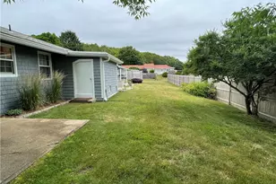 5 N Castle Way, Charlestown, RI 02813 - Photo 17
