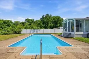 128 Sharon St, Cranston, RI 02910 - Photo 31