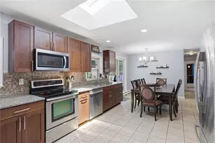 128 Sharon St, Cranston, RI 02910 - Photo 9