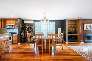 22 Young St, Newport, RI 02840 - Photo 7