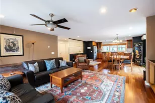 22 Young St, Newport, RI 02840 - Photo 5
