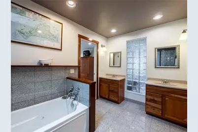 22 Young Street, Newport, RI 02840 - Photo 21
