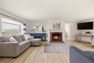 2 Stimpson St, Middletown, RI 02842 - Photo 5