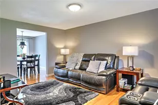 2705 Pinewood Dr, Smithfield, RI 02917 - Photo 9