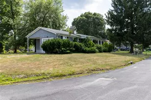 12 Cypress Dr, Smithfield, RI 02828 - Photo 5