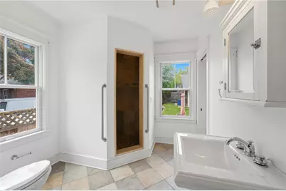 21 Elm Street, Newport, RI 02840 - Photo 17