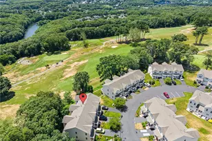 45 Silver Cup Cir, West Warwick, RI 02893 - Photo 5