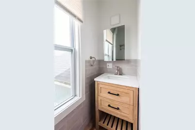 11 Brewer Street, Newport, RI 02840 - Photo 17