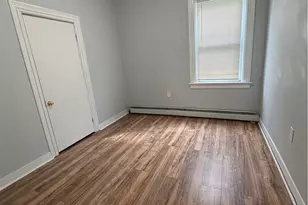 207 Pawtucket Ave, Pawtucket, RI 02860 - Photo 9