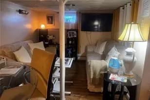 194 Pavilion Ave, Providence, RI 02905 - Photo 7