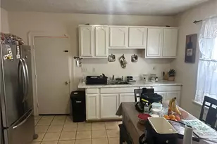 22 Pennsylvania Ave, Providence, RI 02905 - Photo 5