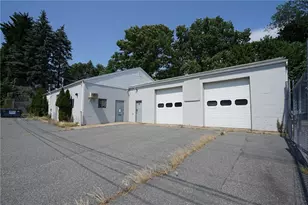 81 Macondray St, Cumberland, RI 02864 - Photo 3