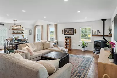 98 George Street, Barrington, RI 02806 - Photo 15