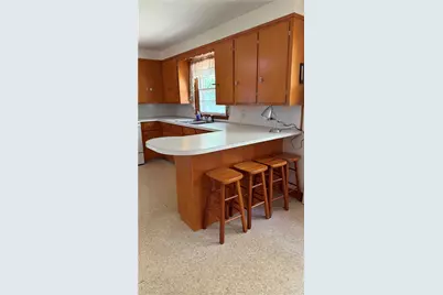 101 Iroquois Road, Cumberland, RI 02864 - Photo 11