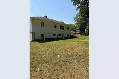 101 Iroquois Road, Cumberland, RI 02864 - Photo 5