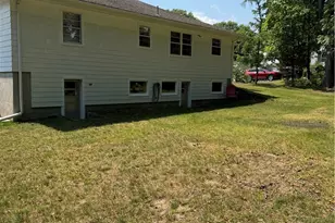 101 Iroquois Rd, Cumberland, RI 02864 - Photo 5