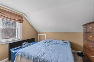 19 Annette Ave, Pawtucket, RI 02861 - Photo 17